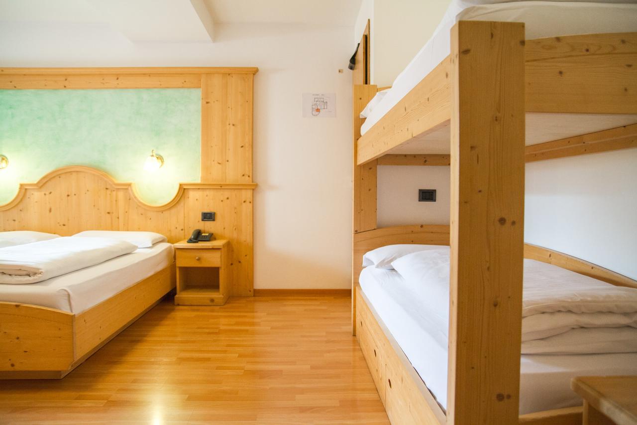 Ziano di Fiemme Hotel Genzianella מראה חיצוני תמונה