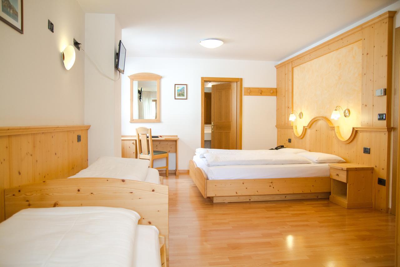 Ziano di Fiemme Hotel Genzianella מראה חיצוני תמונה
